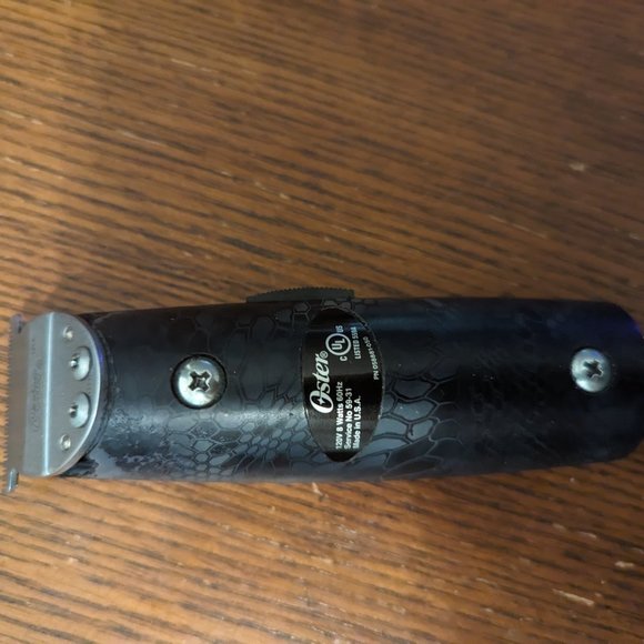 Oster Professional Kryptec Fast Feed Clipper and T-trimmer - Picture 2 of 4